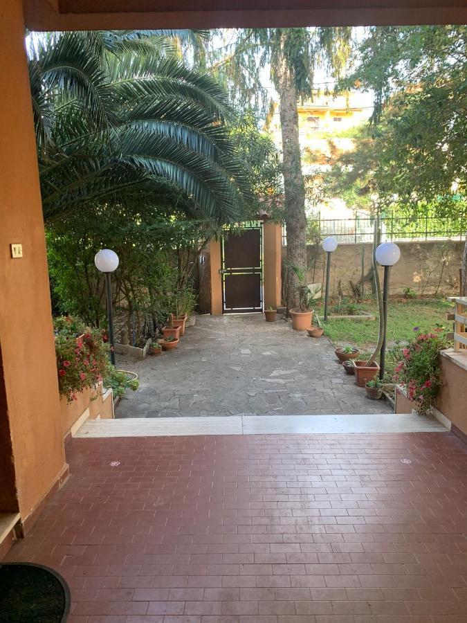 Castel Di Leva House Pensionat *
